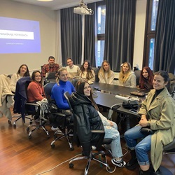 DUMP internship: predavanje na temu "Ponašanje potrošača"