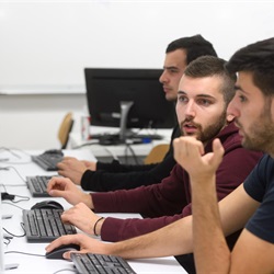 INFORMATIVNI SASTANAK O ORGANIZACIJI STRUČNE I SPECIJALISTIČKE PRAKSE ZA STUDENTE ODSJEKA ZA RAČUNARSTVO