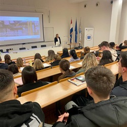 Ciklus „Moja poduzetnička priča“: Direktorica Nectar Natura održala inspirativno predavanje