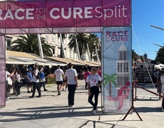 Naši nastavnici i djelatnici na humanitarnoj akciji "Race for the Cure"